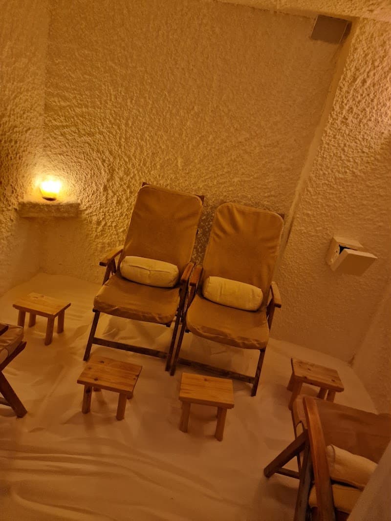 Oulun Suolahoitola photo