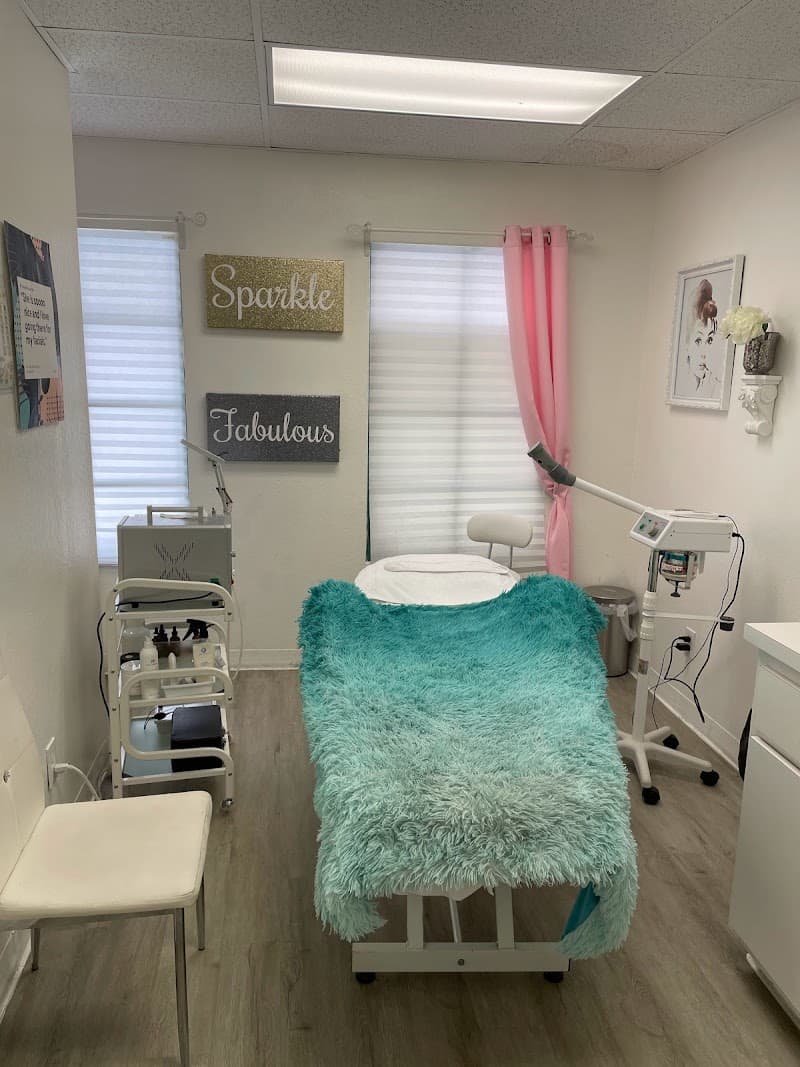 Pampered Beauty Bar Chino photo