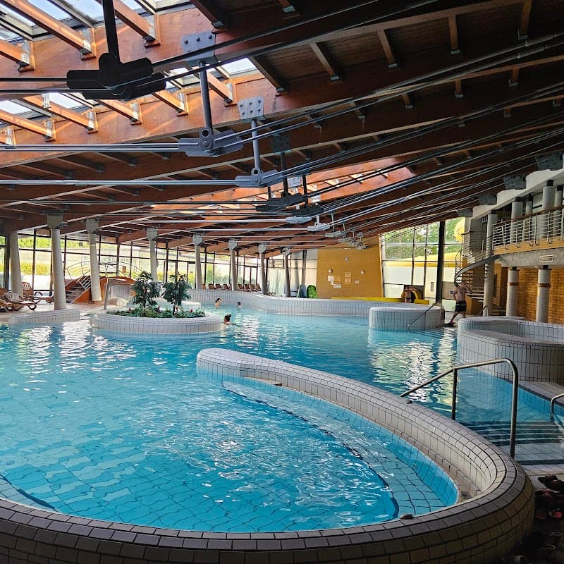 Pápai Gyógy- és Termálfürdő photo