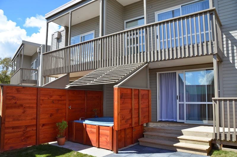 Parakai Springs Lodge Auckland photo