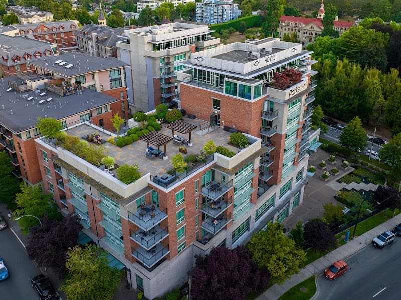 Parkside Victoria Resort & Spa photo