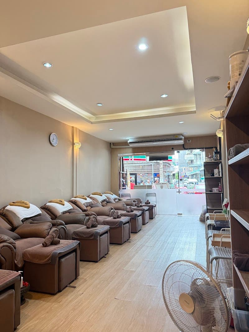 Pawarisa Thai Massage Bangkok photo