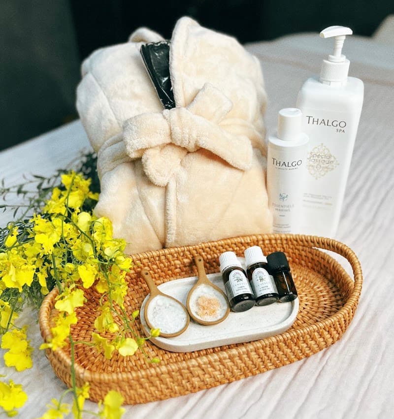 Pearl Omotesando | Riabe-te Authorized Dealer | Thalgo | Aromatherapy Treatment | Serum Minato Ward photo