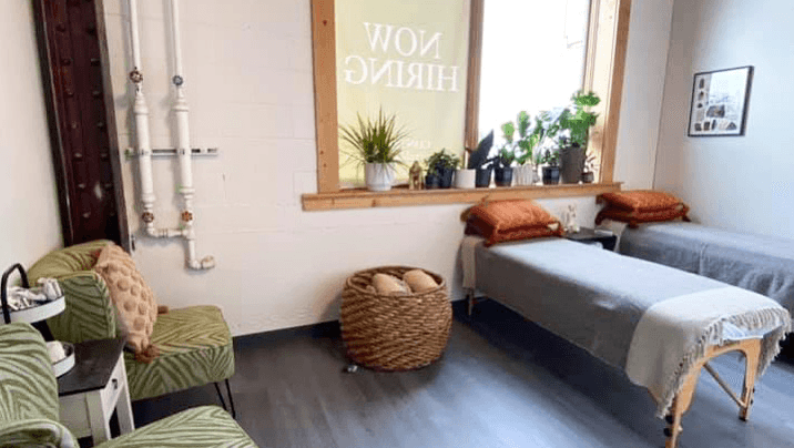 Pebble Spa-Duluth photo