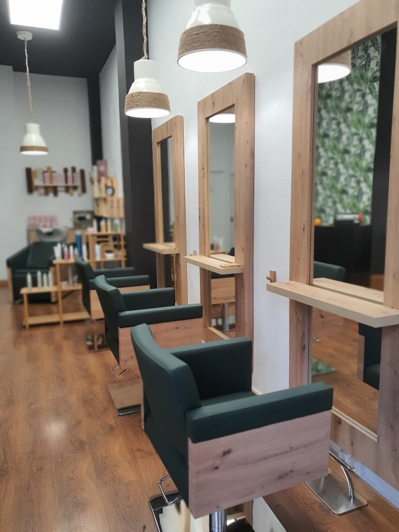 Peluqueria y Estetica Sofia Salamanca photo