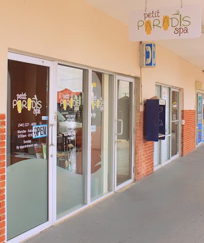 Petit Paradis Spa East End photo