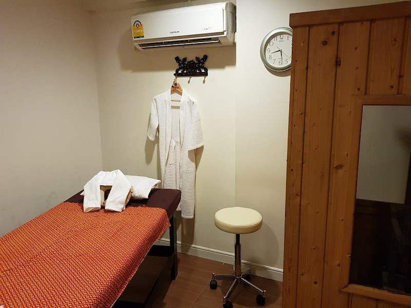 Phawang Massage Bangkok photo