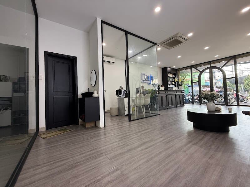 Phòng Khám Da Liễu Dr.YH Bình Tân Quận Bình Tân photo