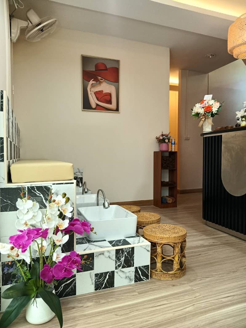 Phurita Traditional Thai Massage Bangkok photo