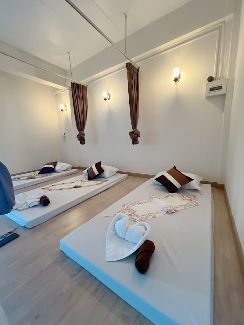 Phuthara Spa Bangkok photo