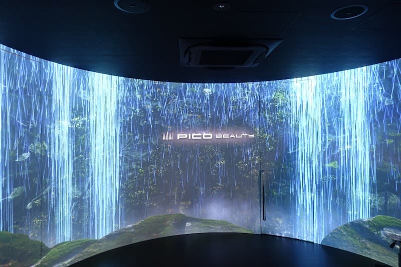 Pico Shinjuku Tokyo photo