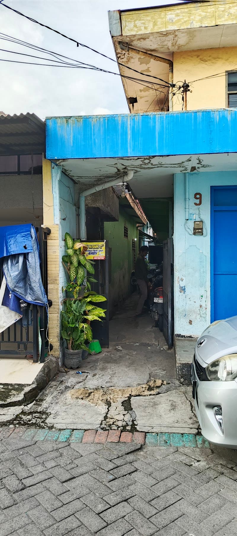 Pijat Bayi dan Anak Bu Nanik Surabaya photo