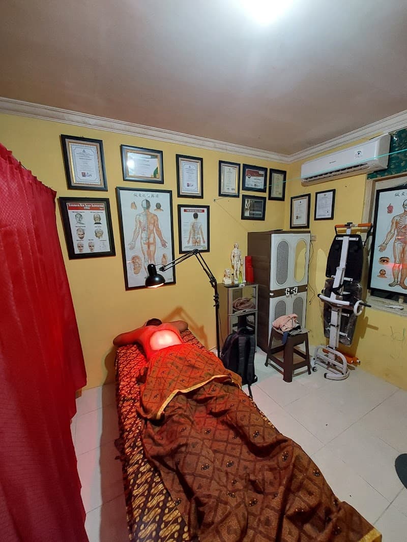 Pijat Urut Syaraf, Full Body Massage / Capek2, Patah Tulang / Sangkal Putung, Sendi, Otot ( Terapi Kebugaran Sinergi ) Jakarta Selatan photo