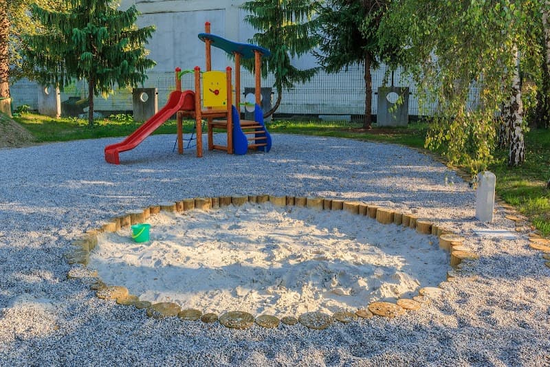 Pikica na i Ljubljana photo