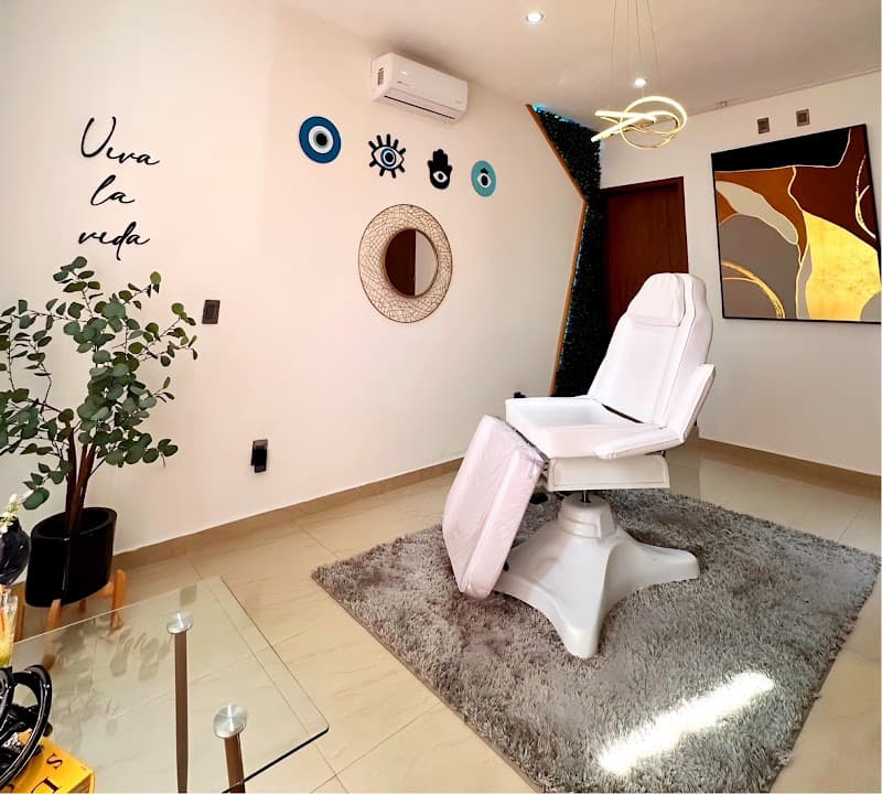 Pil Nova Medicina Estetica y Antienvejecimiento León photo