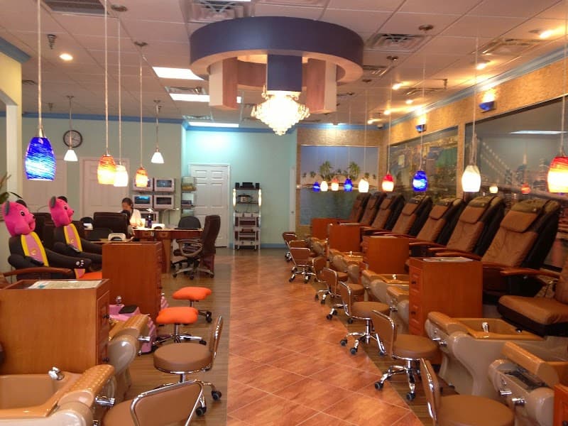 Tampa pink & white serenity spa photo