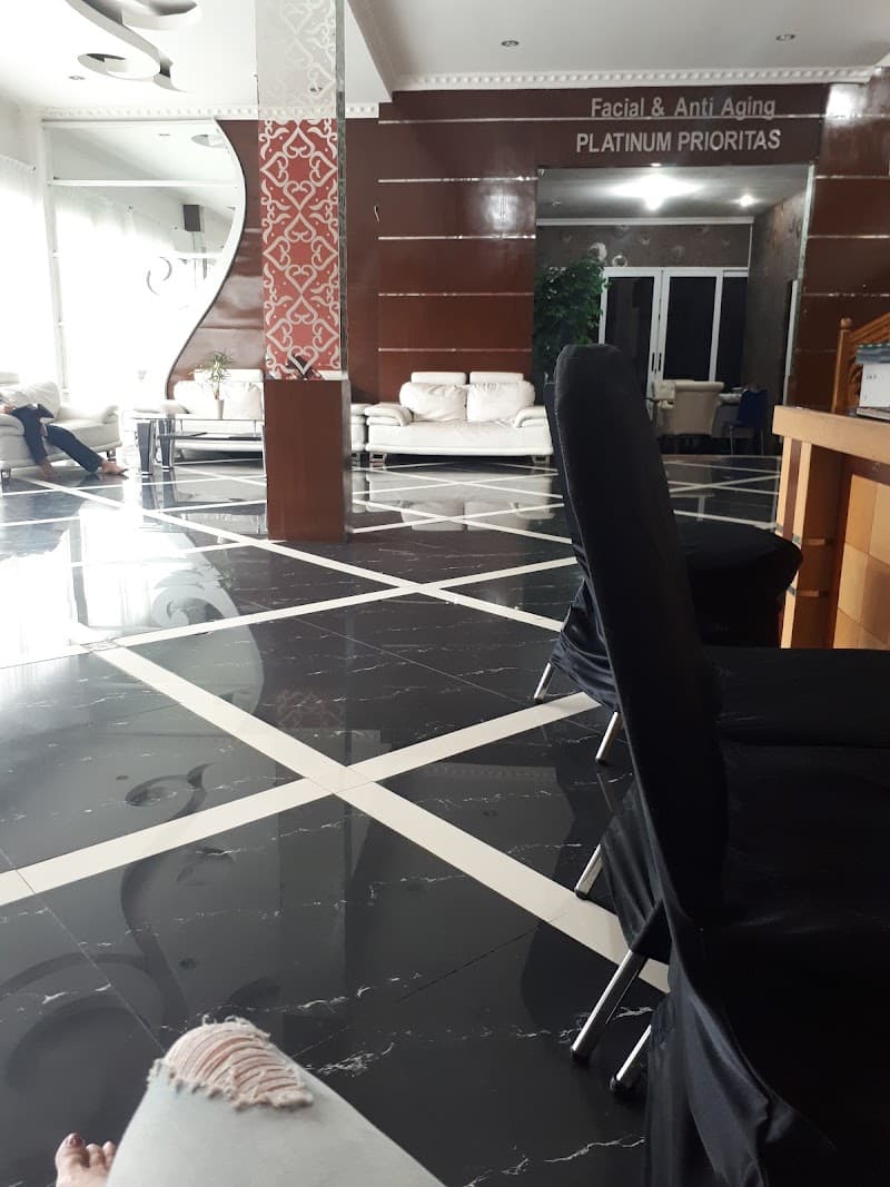 Platinum Trust Palembang photo