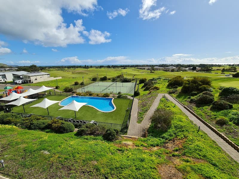 Ponderoosa Normanville Golf Course Spa Studio photo