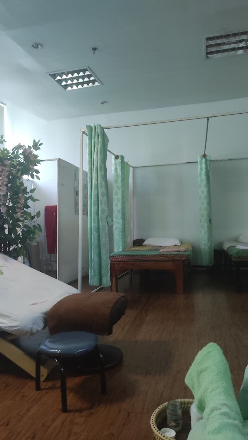 Por Kaew Thai Traditional Massage Bangkok photo