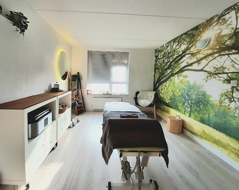 Praktijk Carenetics Nieuwegein - Massages & MindBody Therapie photo