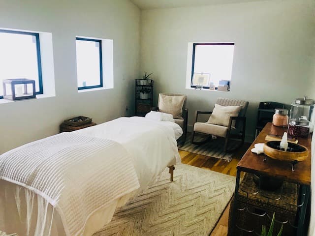 PRANA Therapeutic Massage Salem photo