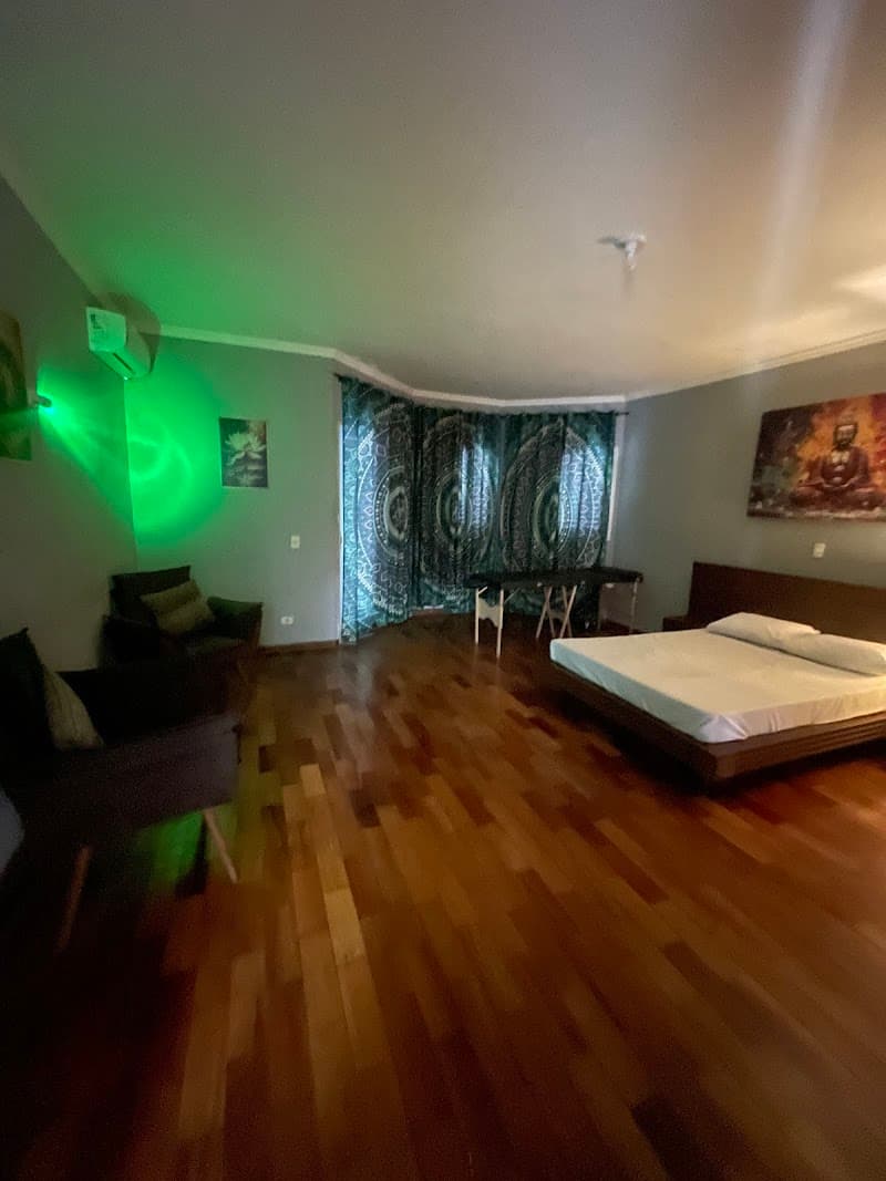 Pranayama/ Yoga Massagem Ayurvedica com Nazni Prem-Barbara Osasco photo