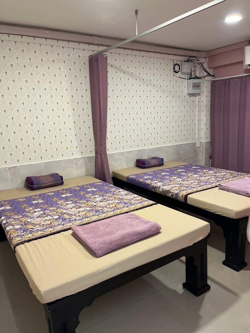 Preem Relax Thung Song Branch Health Massage Shop photo