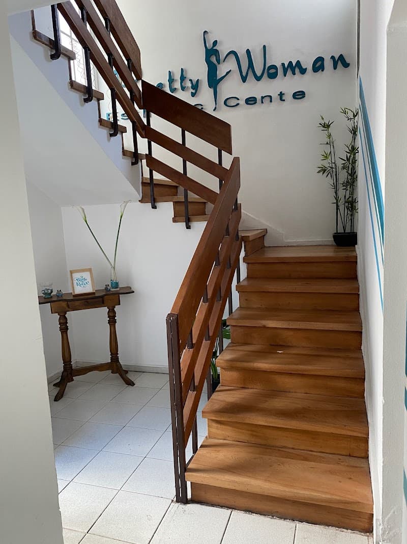 Pretty Woman Manquehue Las Condes photo