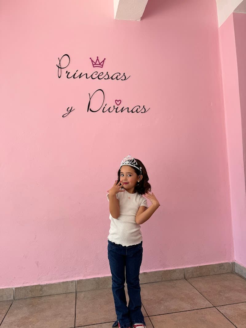 Princesas y Divinas spa de nenas Pedro Molina photo