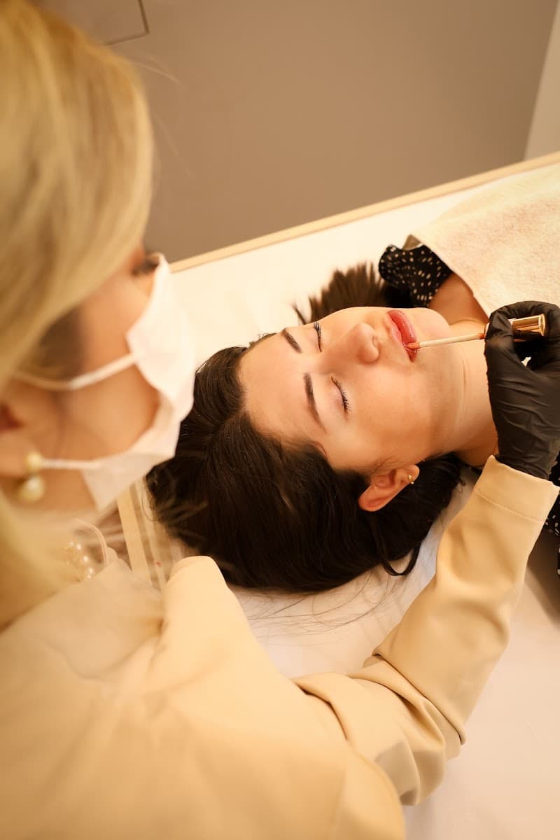 Priscila Urbinati- Especialista saúde e estética Joinville photo