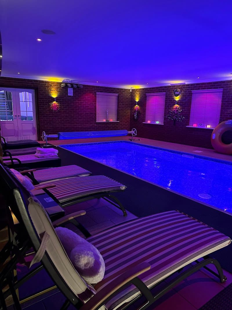 Private Pool Hire Peterborough photo