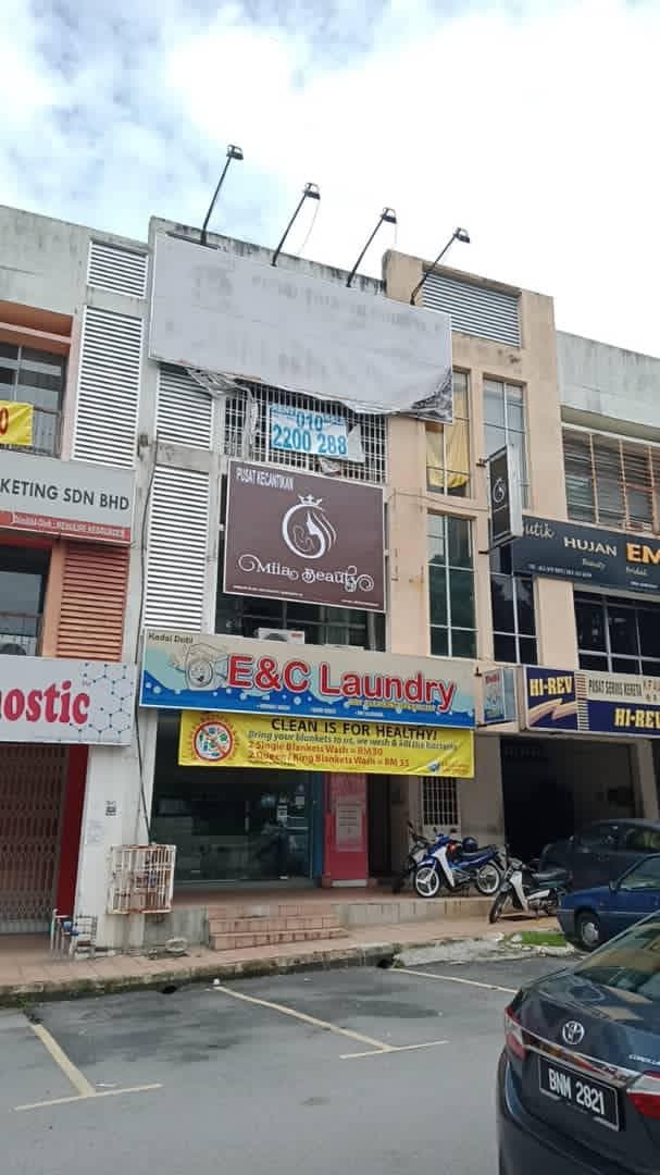 Professional Prenatal and Postnatal Massage - Miia Beauty Cheras photo