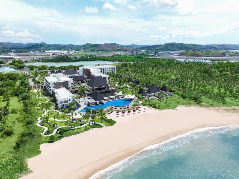 Pullman Lombok Merujani Mandalika Beach Resort photo