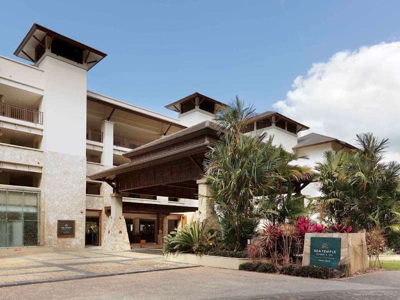Pullman Palm Cove Sea Temple Resort and Spa Cairns photo