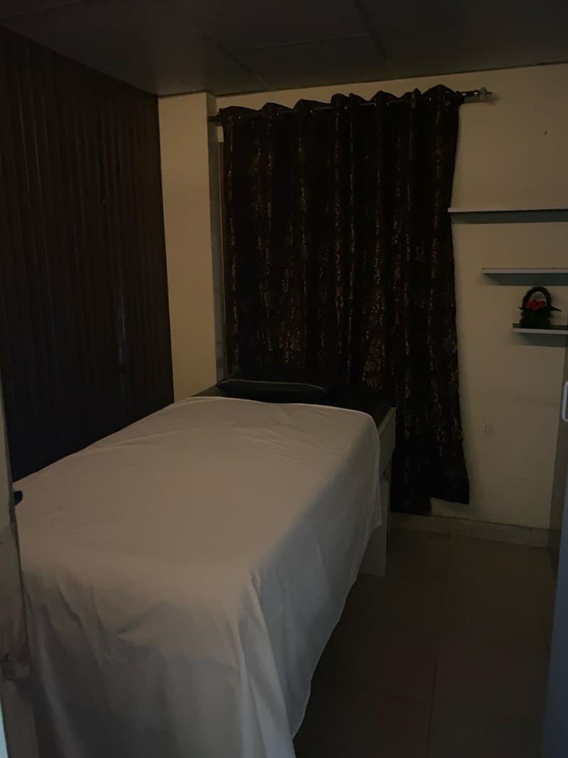 Pure joy salon & spa Lahore photo