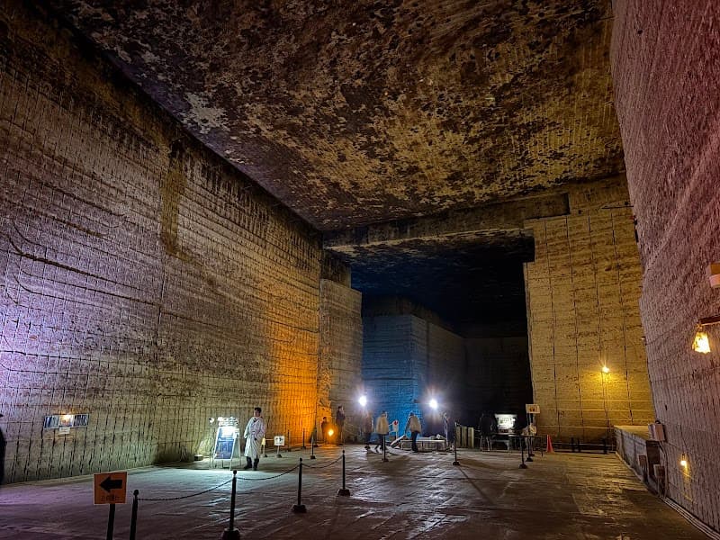 Quarry Tokyo photo