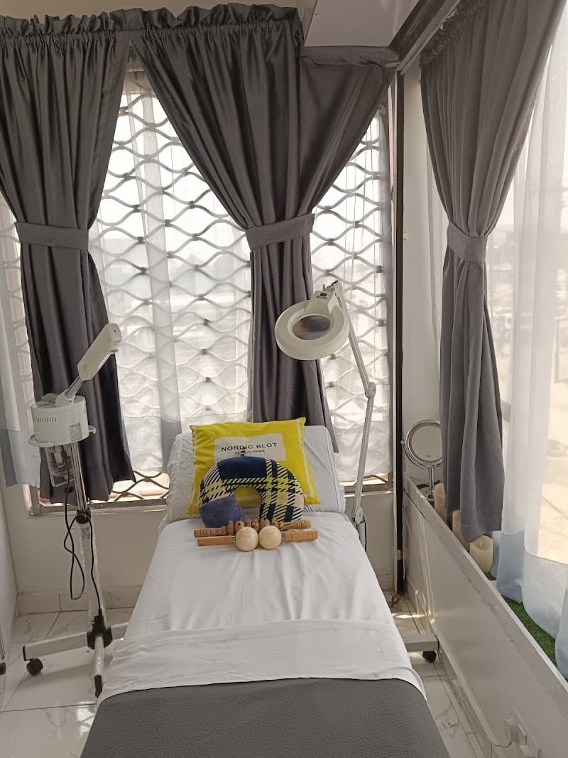 Quintessential Salon & Spa Port Harcourt photo