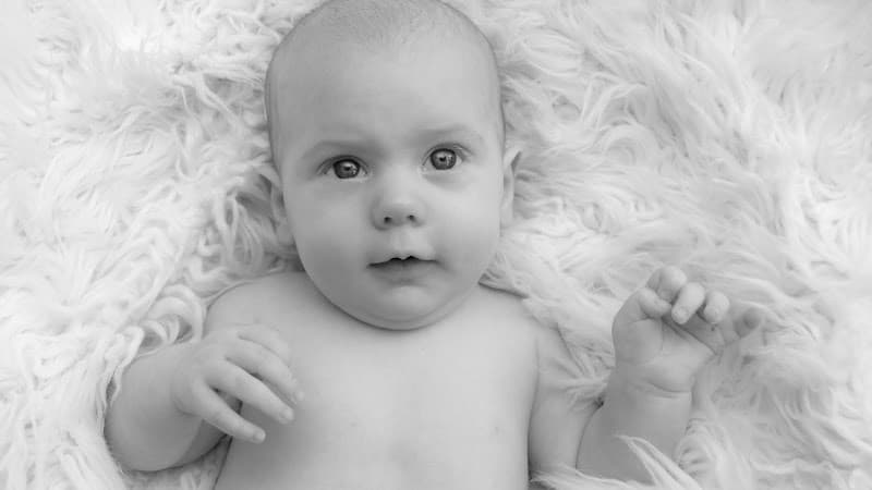 Rachel's positive touch baby massage Scunthorpe photo