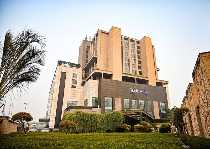 Radisson Blu Hotel, New Delhi Paschim Vihar photo