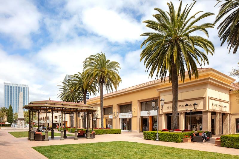 Raffine Newport Beach photo