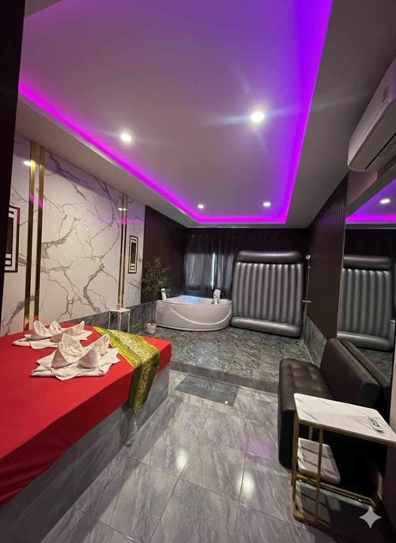 Rainy Massage Bangkok photo