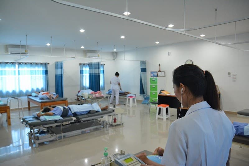 Rak Suk Physical Therapy and Spa Clinic Lom Sak photo