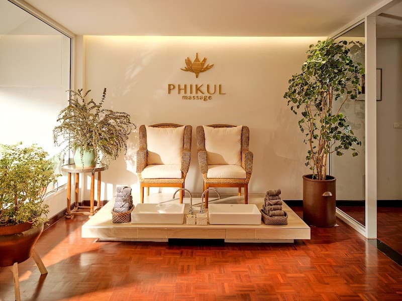 Ramkhamhaeng Thai Massage Bangkok photo