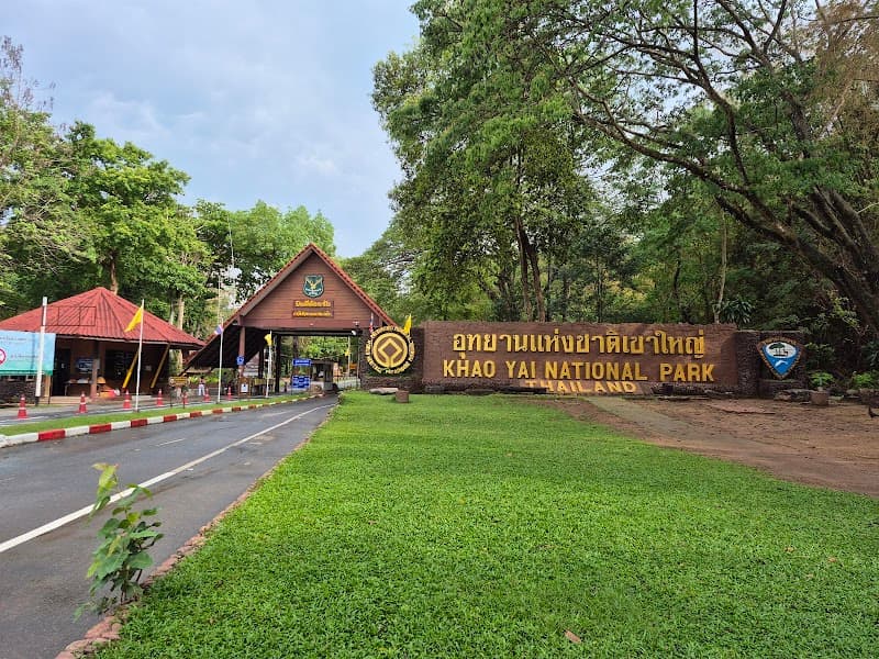 Ran Nuad Pojipim Khao Yai Pak Chong photo