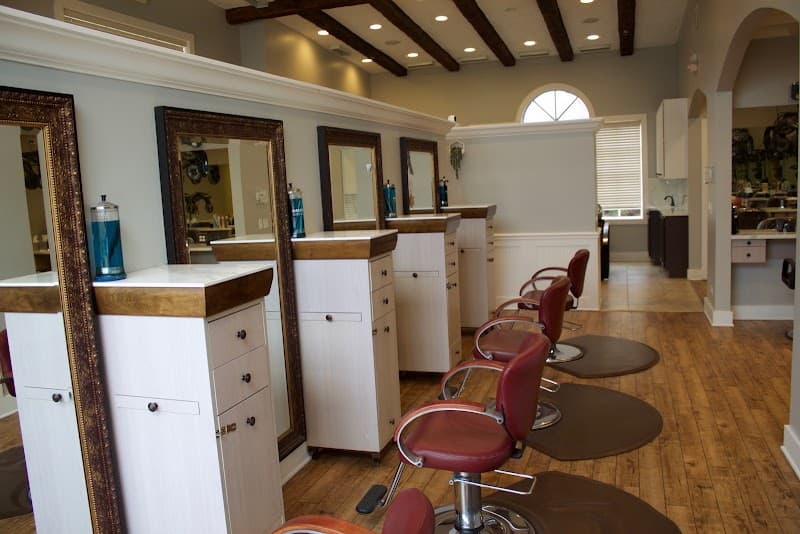 Red Cottage Salon and Spa Long Grove photo