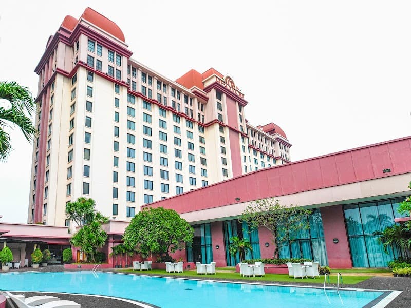 Redtop Hotel & Convention Center Jakarta photo