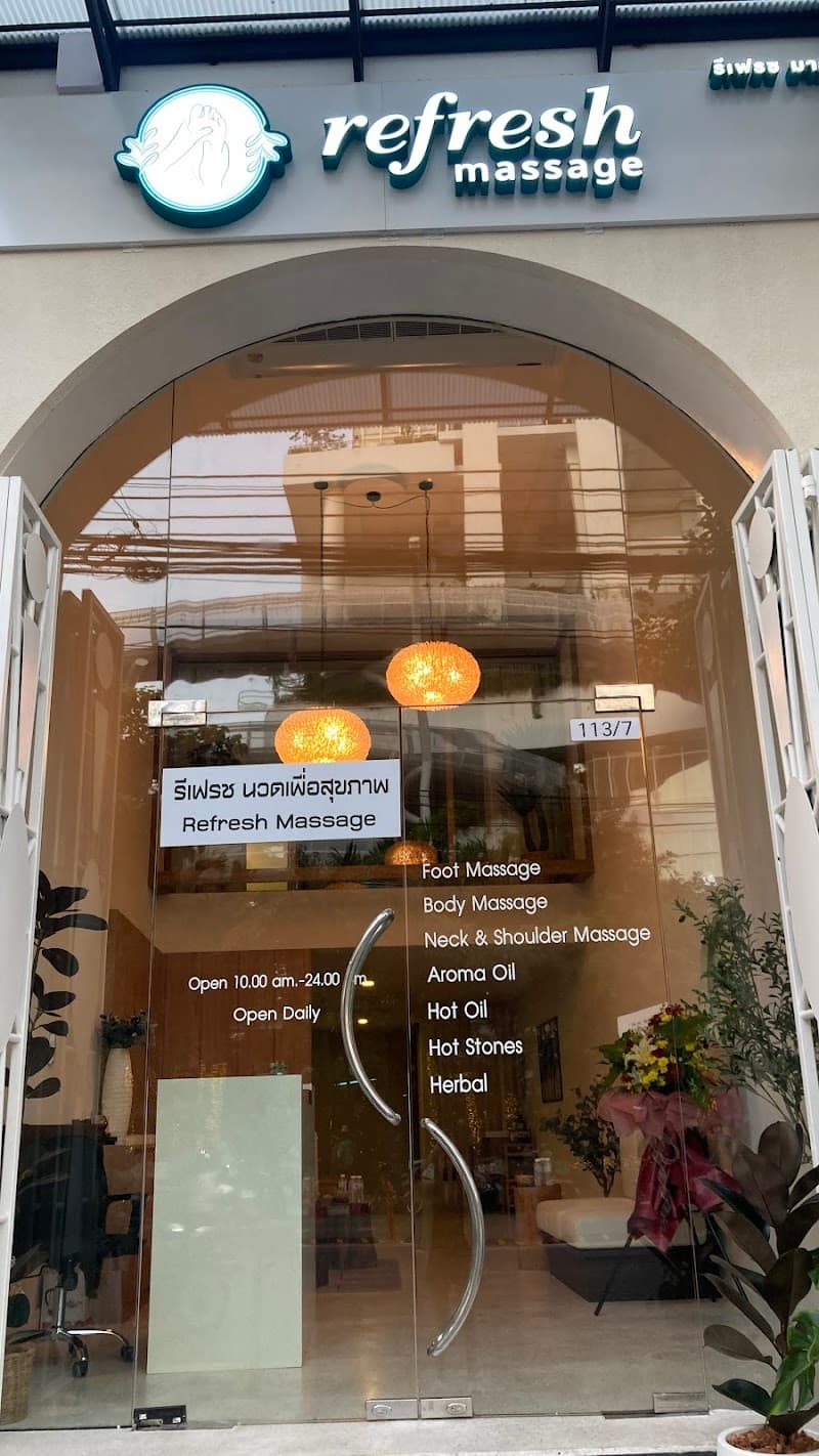 Refresh Massage Thonglor Bangkok photo