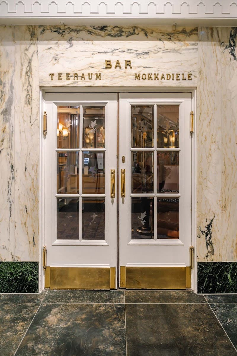 Reichshof Hamburg photo