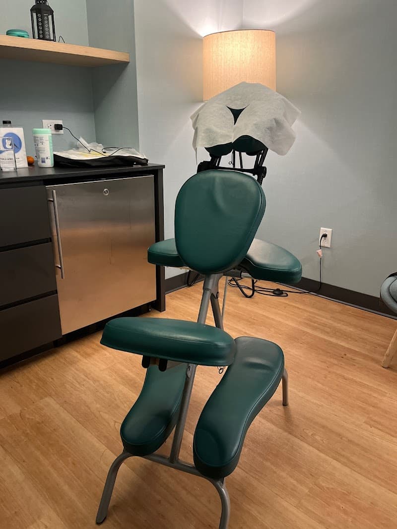 Renaud Phaneuf - NR Massage Montréal photo