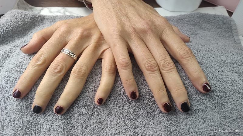 Rhi's Beauty Bar London photo